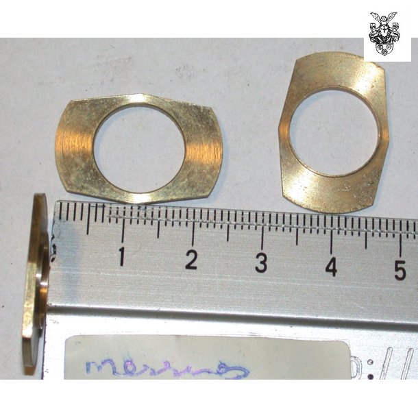 24/16x1 mm (BxH) oval messingring, hul: 13 mm�