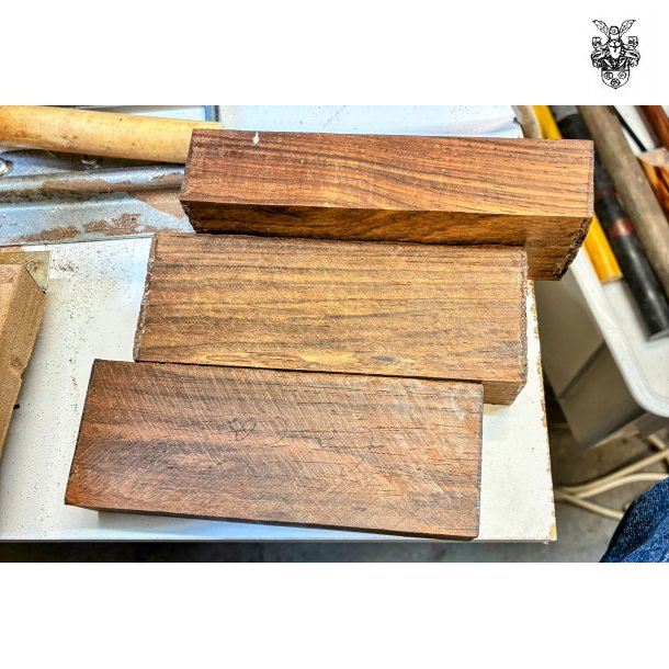 Cocobolo 32x31x95 mm